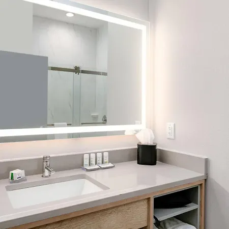 Hotel The Elm, A Ramada By Wyndham à Little Elm Extérieur photo